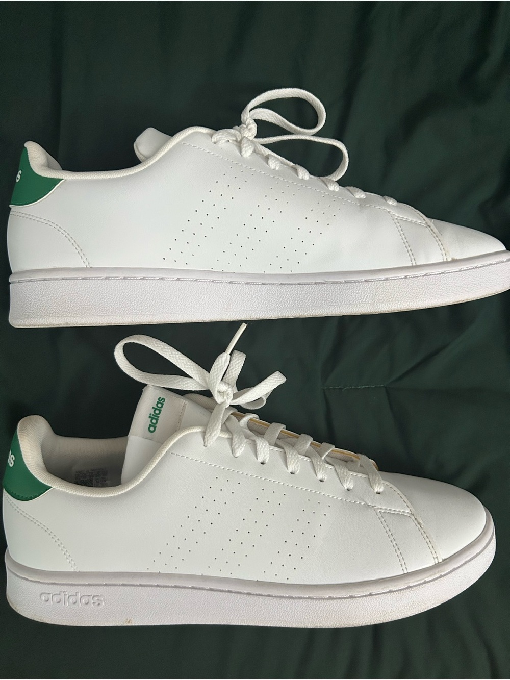adidas Men’s White Low-Top Lace Sneakers with Green Heel Tab